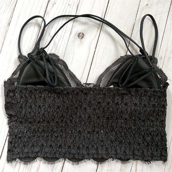 Floral Padded Lace Brawlette in Dark Charcoal Grey Color (almost black) - Picture 4 of 8